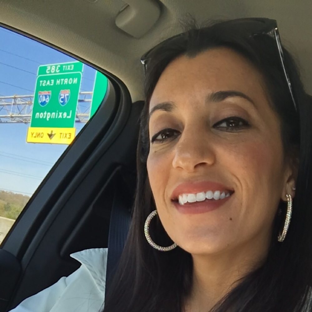 Meet your Posher, Christina